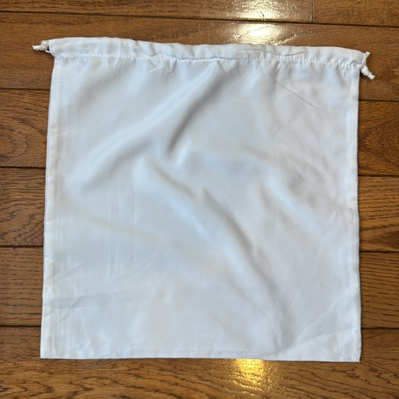 Michael Kors Set of Two White Drawstring Bags - Picture 12 of 13